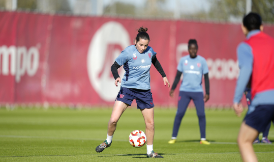 Entrenamiento del femenino previo a la Copa de la Reina