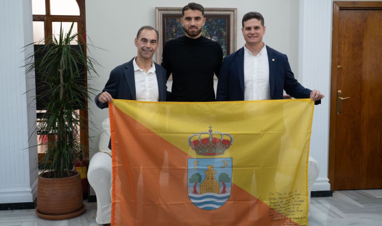 García Pascual, recibido por el alcalde de Benalmádena