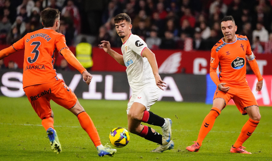 Kike Salas del Sevilla FC ante el RC Celta