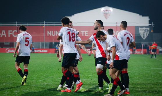 Imagen de la celebración del gol de Antonetti