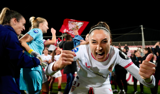 Débora García, en un gesto de celebración tras el último derbi