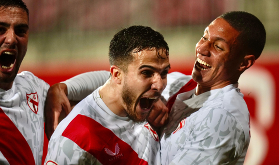 Imagen de la celebración del gol de Alexandro ante el Algeciras