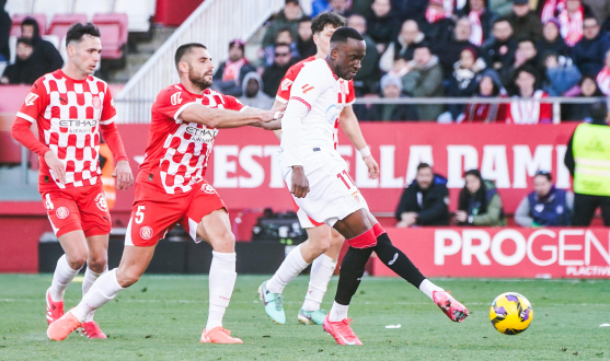 Lukebakio marca el gol de la victoria en Montilivi