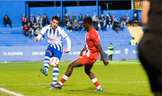 Partido entre el Alcoyano y el Sevilla Atlético