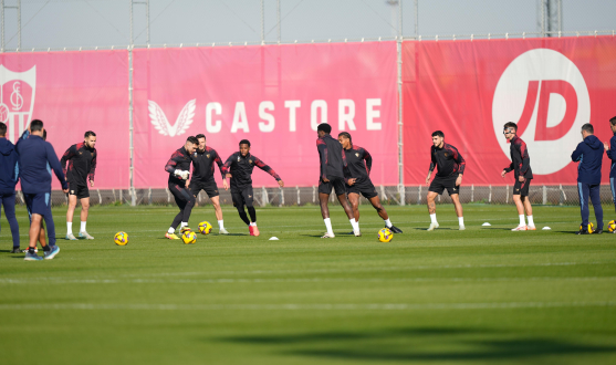 Entrenamiento del Sevilla FC en la ciudad deportiva