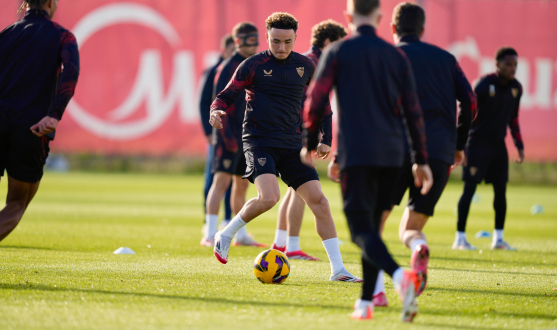 Entrenamiento del Sevilla FC en la ciudad deportiva