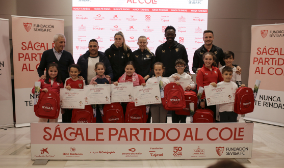 Entrega de diplomas en Sácale Partido al Cole.