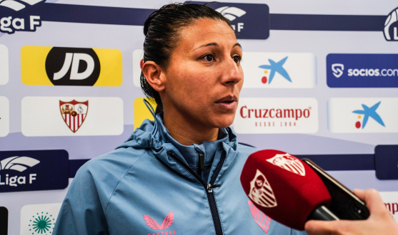 Pamela González atiende a los medios en la previa del duelo ante el Athletic