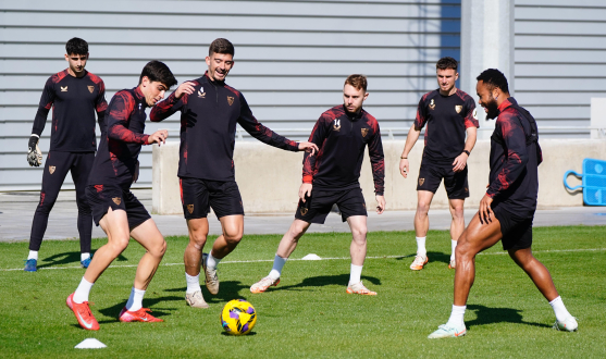 Entrenamiento del Sevilla FC en la ciudad deportiva