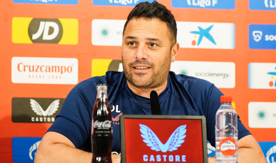 David Losada atiende a los medios en la previa del duelo ante el Levante UD