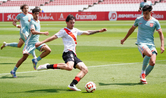 Imagen de Collado ante el Atlético de Madrid 'B'