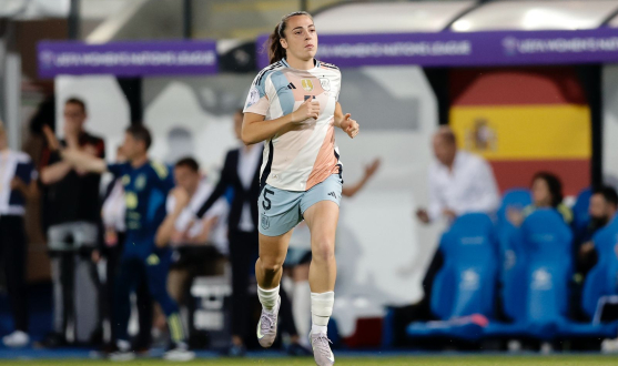 Lucía Corrales con la selección española