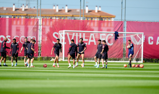 Entrenamiento del Sevilla FC en la ciudad deportiva