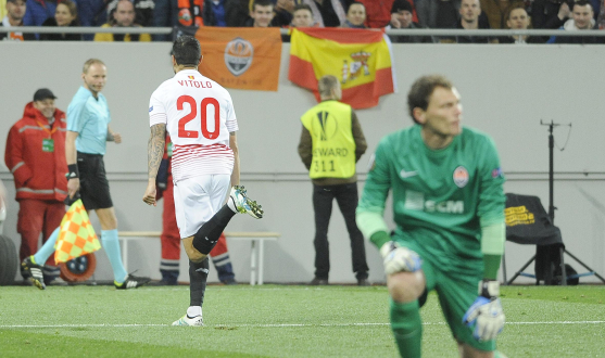 Vitolo durante el Shakhtar-Sevilla de la semifinal de Europa League
