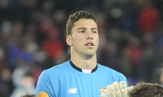 David Soria durante el Basilea-Sevilla de la Europa League.