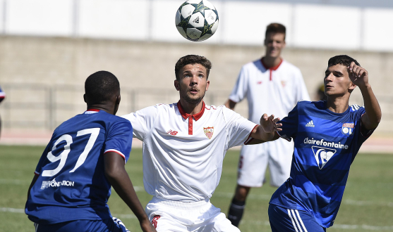 Espinar del Sevilla FC en la Youth League