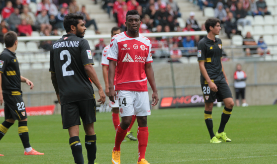Trémoulinas en uno de los partidos de pretemporada Trémoulinas amistoso