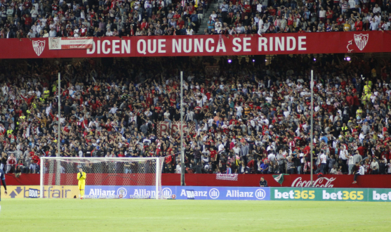 Imagen de la afición del Sevilla FC