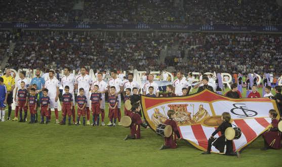El Sevilla FC, instantes previos a la final de la Supercopa