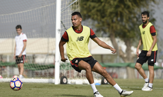 Kolo entrena con el Sevilla FC