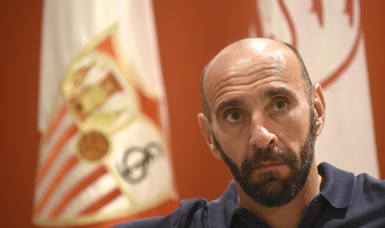 Monchi en la entrevista realizada por los medios de comunicación del Sevilla FC