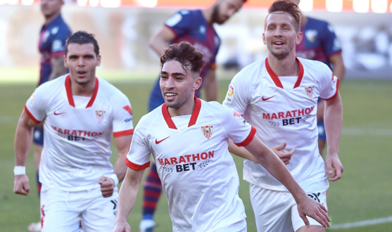 Munir celebra su gol ante la SD Huesca