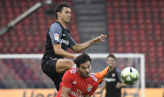 Corchia in a friendly against Benfica