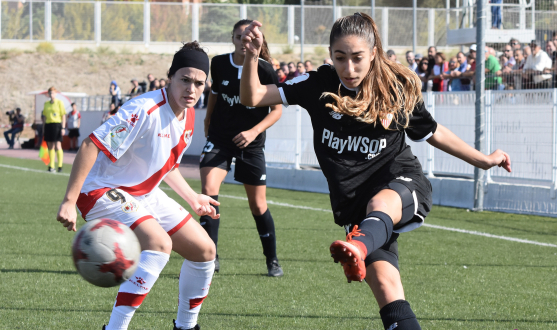 Olga Carmona jugdora del Sevilla FC Femenino