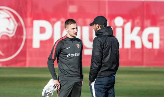 Marko Rog trains for the first time with his new teammates