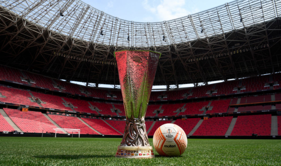 Trofeo de la UEFA Europa League en Budapest