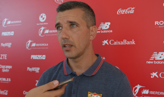 Paco García entrenador del Sevilla FC Femenino