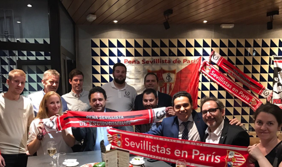 The Federation of Sevilla Supporters' Clubs hold a dinner with Supporters' Clubs from Paris and Scandinavia