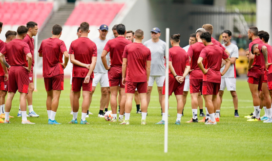 Primer entrenamiento del Sevilla FC en Seúl