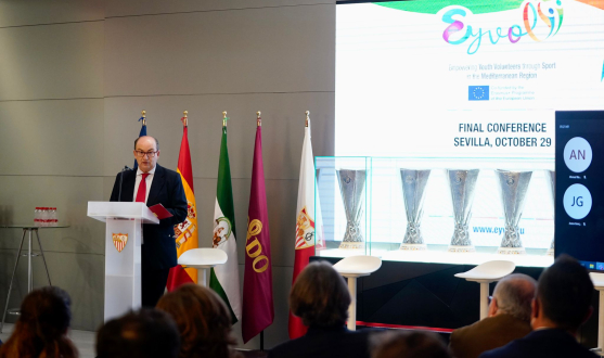 José Castro, durante su discurso en la conferencia final del Proyecto Eyvol