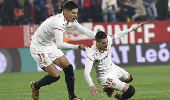 Escudero y Sarabia celebran el primer gol ante el Atlético