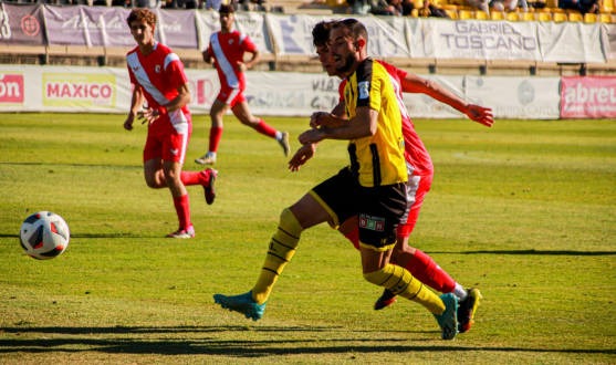 The youth side in action against San Roque de Lepe The youth side in action against San Roque de Lepe