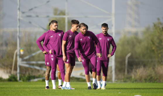 Entrenamiento del Sevilla FC en la ciudad deportiva