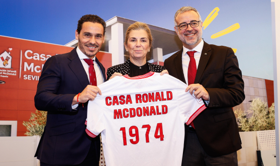 El presidente, José María del Nido Carrasco, en la inauguración de la Casa Ronal McDonald de Sevilla