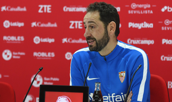 Pablo Machín during the press conference