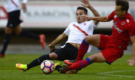 Borja San Emeterio del Sevilla Atlético ante el Numancia