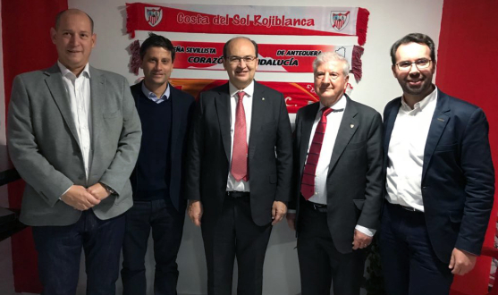 José Castro y Gabriel Ramos posan con los directivos de la peña Inauguración de la nueva sede de la PS Costa del Sol