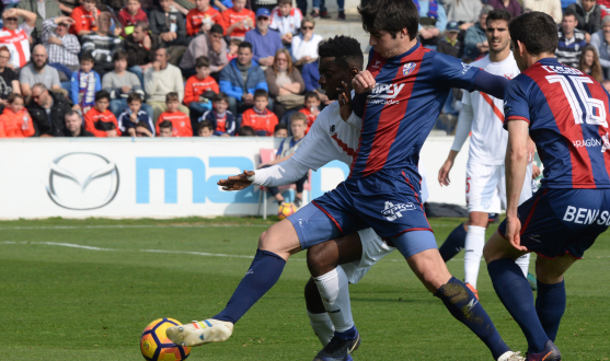 Yan Brice del Sevilla Atlético ante el Huesca