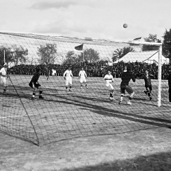 Reina Victoria. Campo de juego del Sevilla FC.