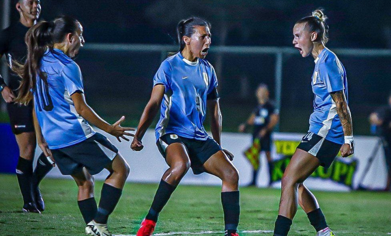 Pamela González, con la selección de Uruguay