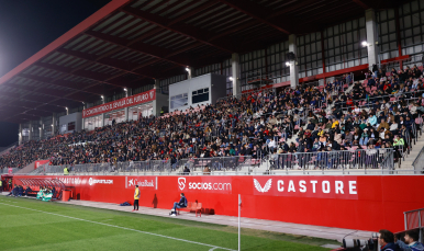 La grada del Estadio Jesús Navas, repleta