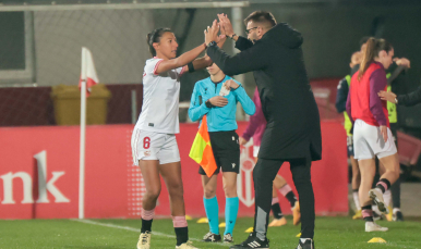 Pamela González celebra el tanto anotado ante la SD Eibar
