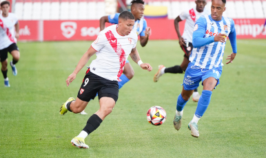 Imagen de Mateo ante el Águilas FC