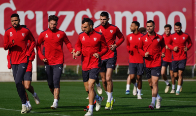 Entrenamiento del Sevilla FC en la ciudad deportiva