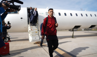 Jesús Navas en el Aeropuerto de Barajas