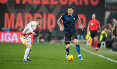 Lucas Ocampos contra el Rayo Vallecano
